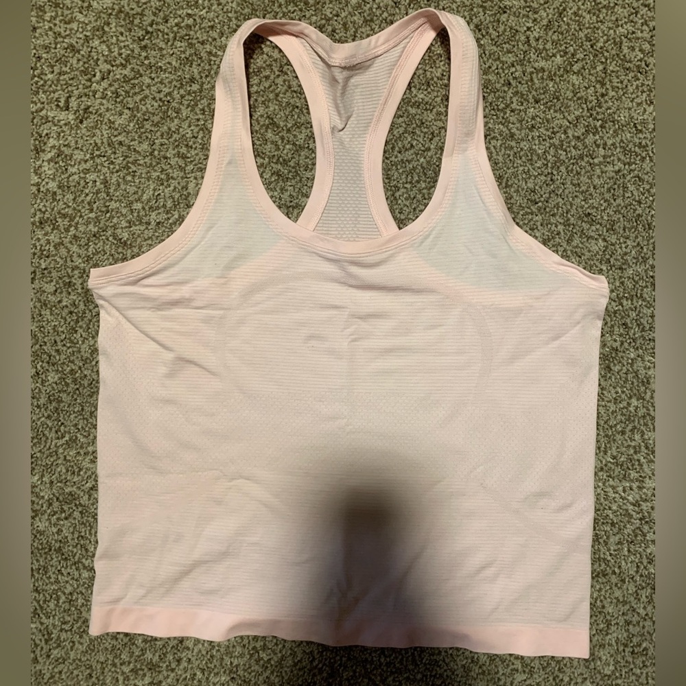Women’s Like New Lululemon Swiftly Tech Racerback Tank. Race Length. Size 10.